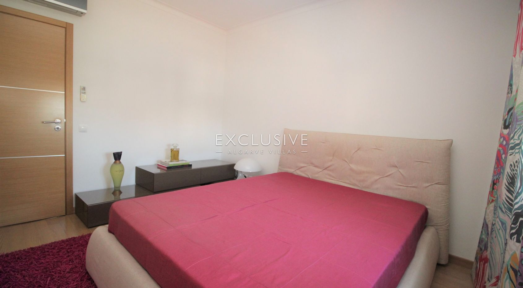Ruime villa met zeer hoge kwaliteit interieur in Lagos Centrum
