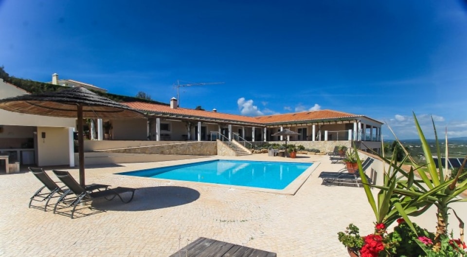 Luxurious 6 bedroom estate in Lagos Algarve