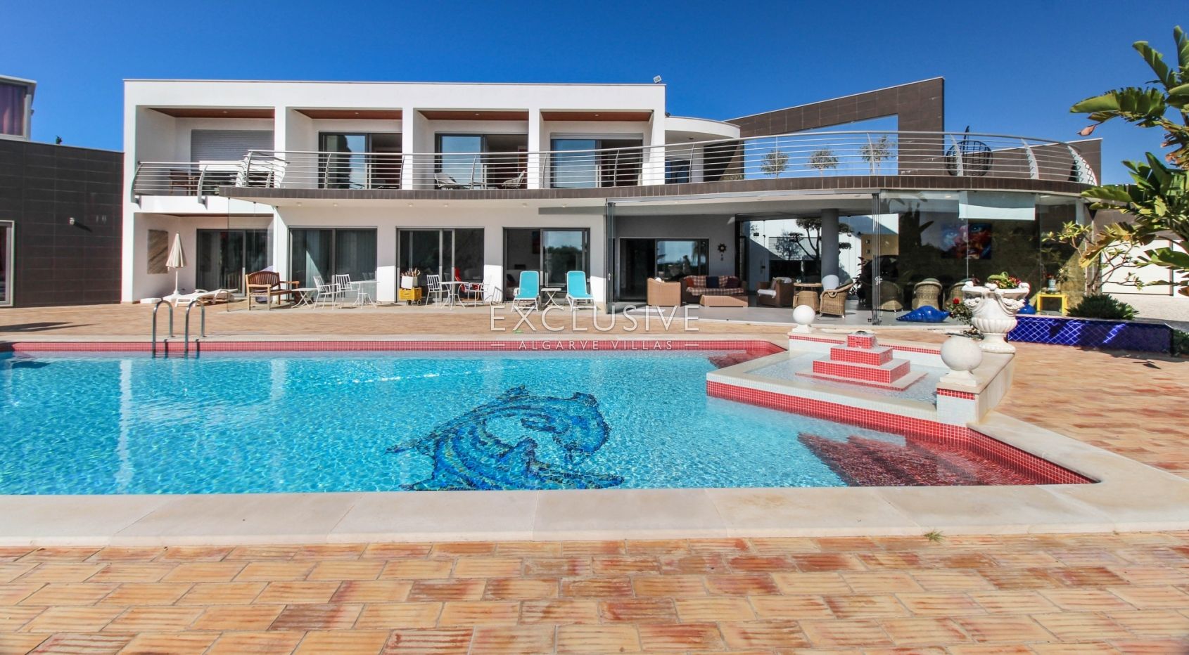 Moradia V4 contemporânea - a pé até à praia, em Porches, Algarve