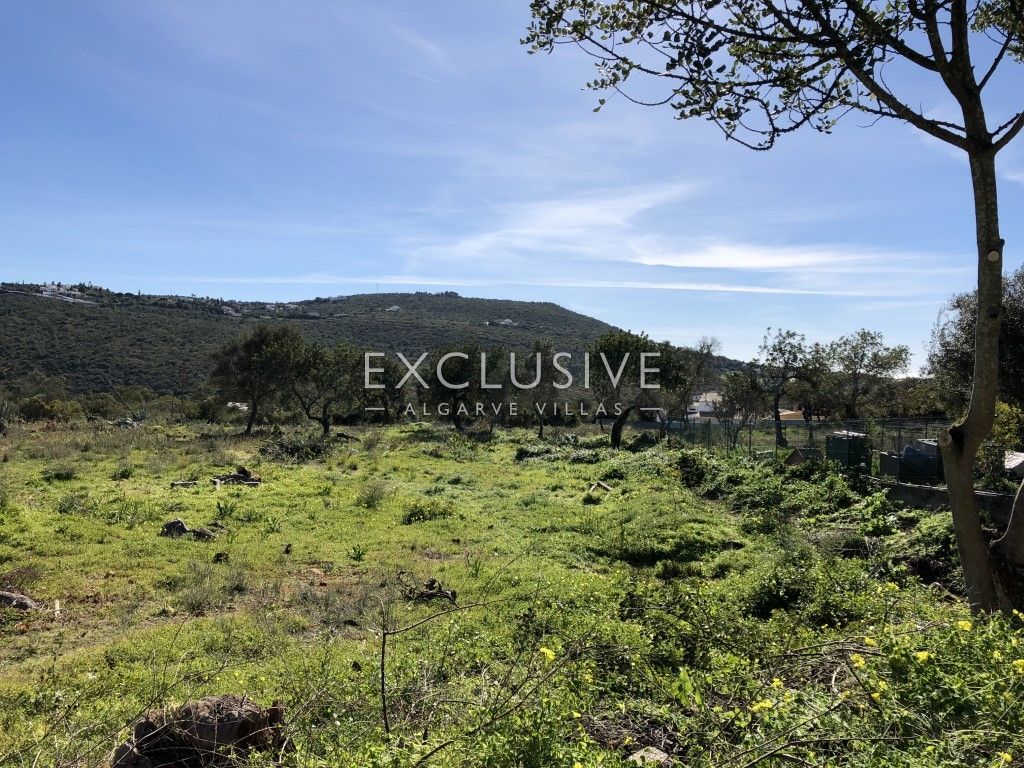 Grande parcelle de terrain pour la construction dans Loule