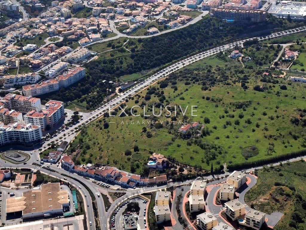 Terrenos para construção, no centro de Lagos
