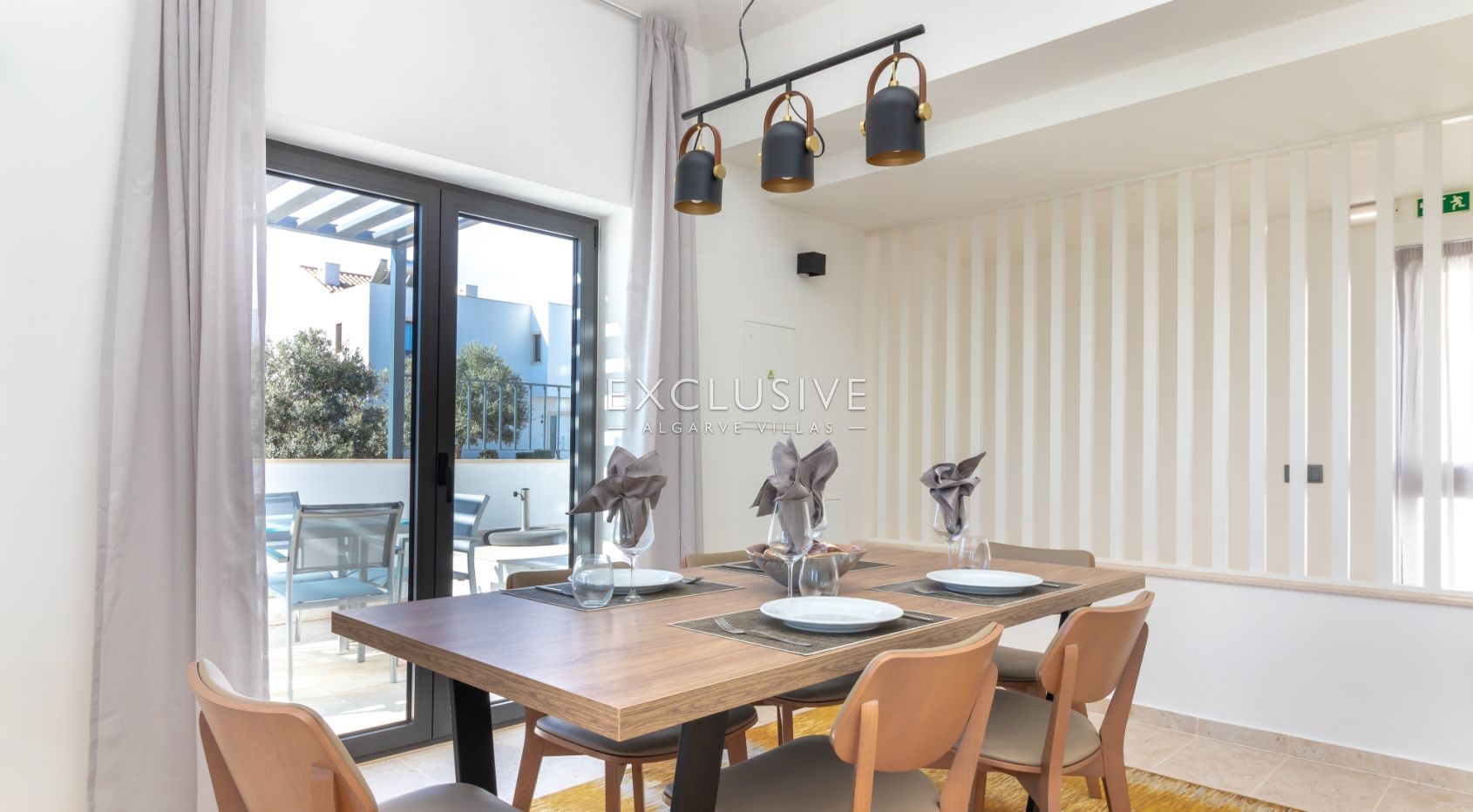 Luxury holiday villas in closed condominium near Carvoeiro beach