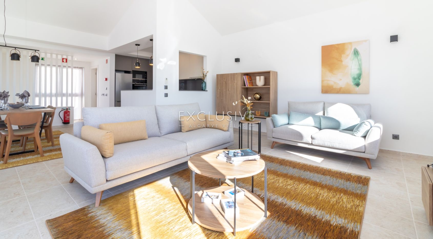 Luxury holiday villas in closed condominium near Carvoeiro beach