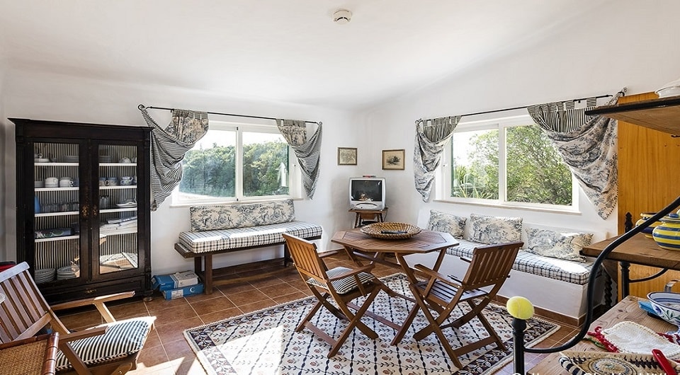 EXCLUSIF en Bord de mer villa de cinq chambres et chalet séparé!!! pour la vente dans les Porches