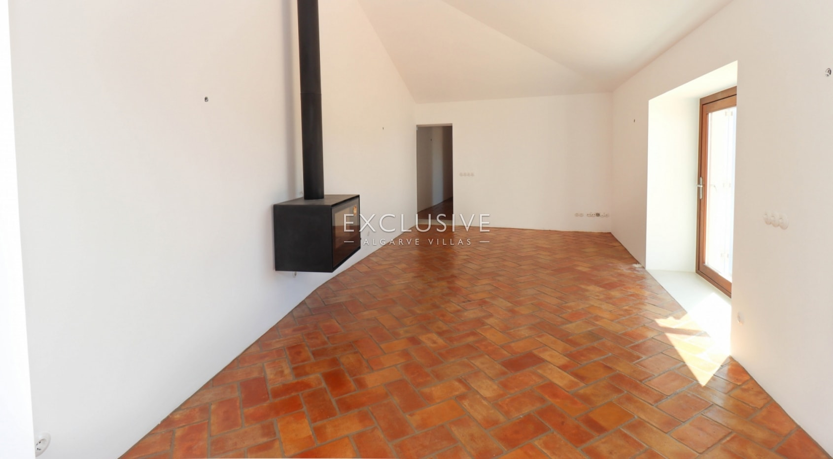 Quinta style property with seaviews, Benagil, Algarve