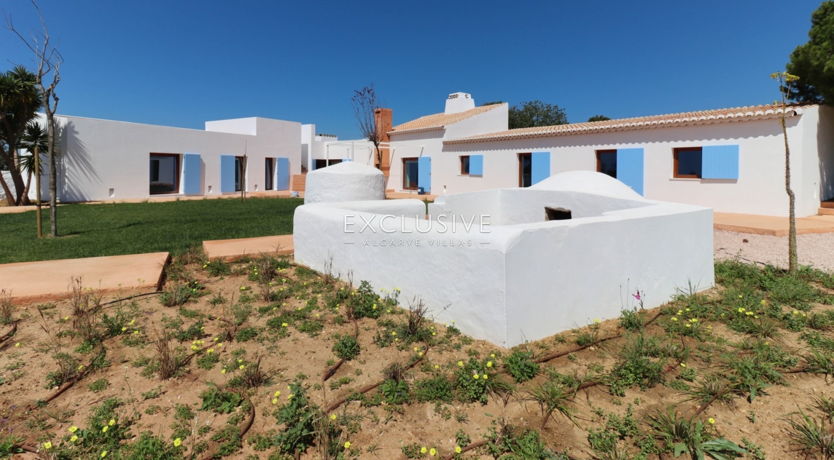 Quinta style property with seaviews, Benagil, Algarve