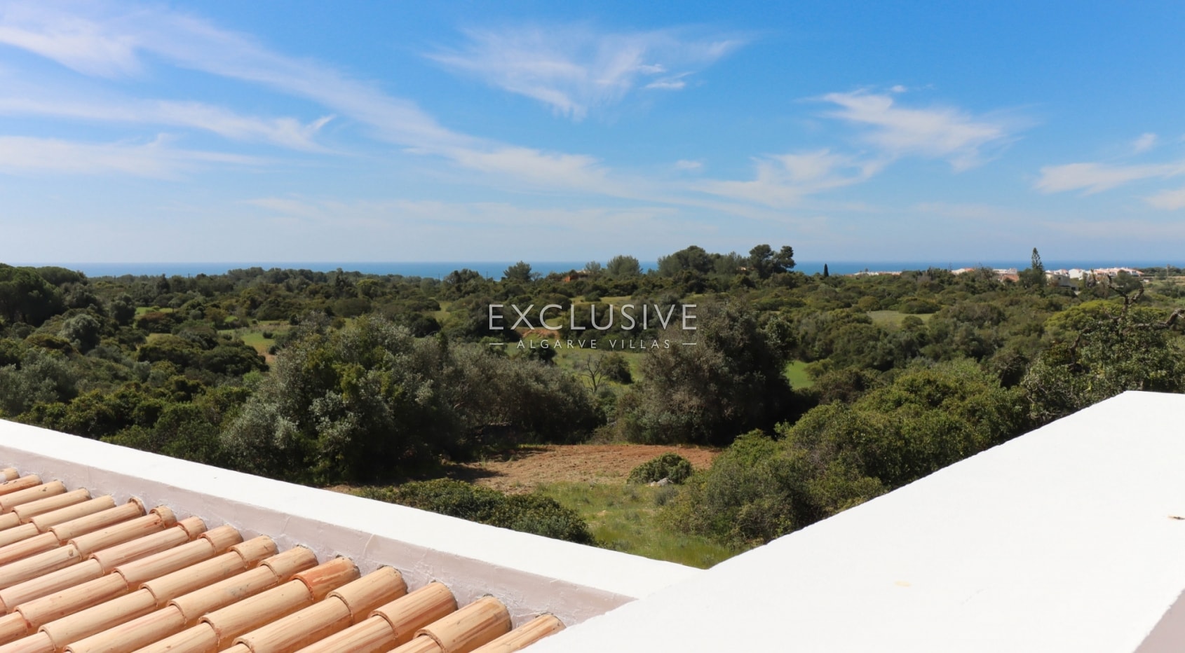 Quinta style property with seaviews, Benagil, Algarve