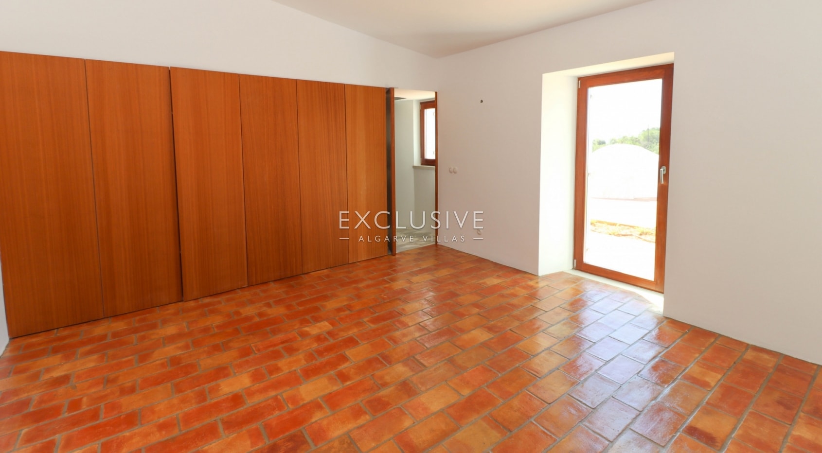Quinta style property with seaviews, Benagil, Algarve