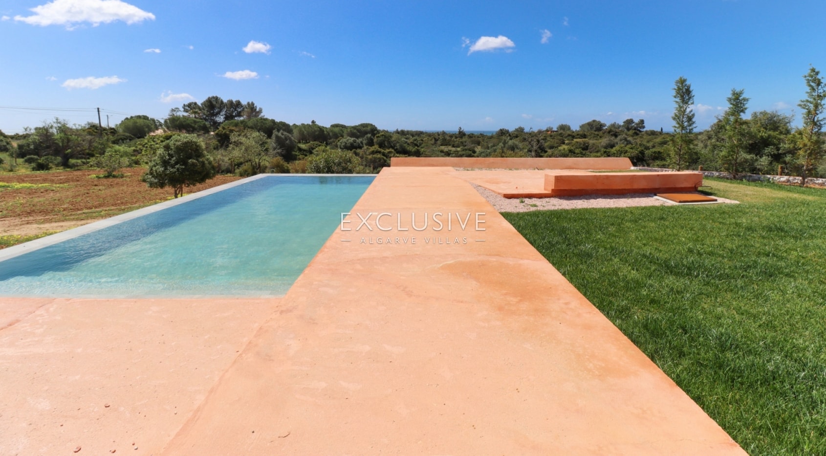 Quinta style property with seaviews, Benagil, Algarve