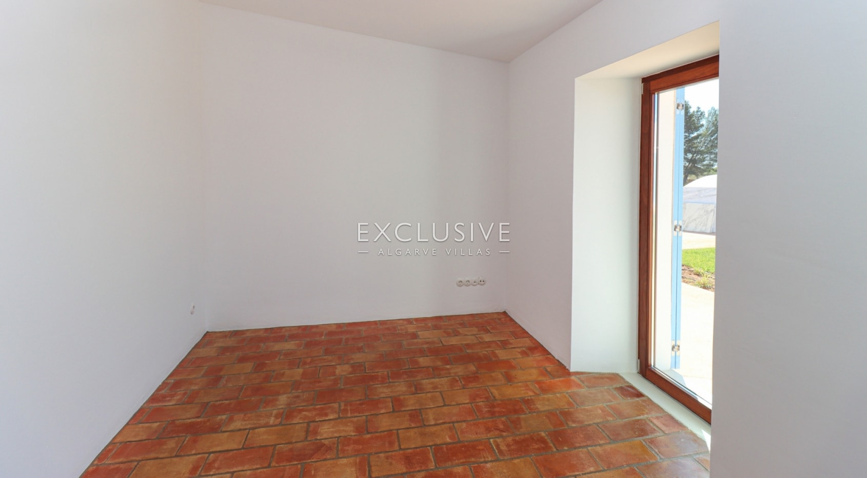 Quinta style property with seaviews, Benagil, Algarve