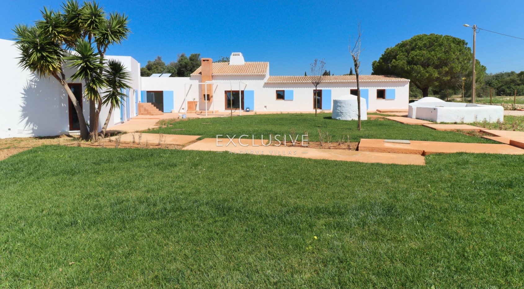 Quinta style property with seaviews, Benagil, Algarve