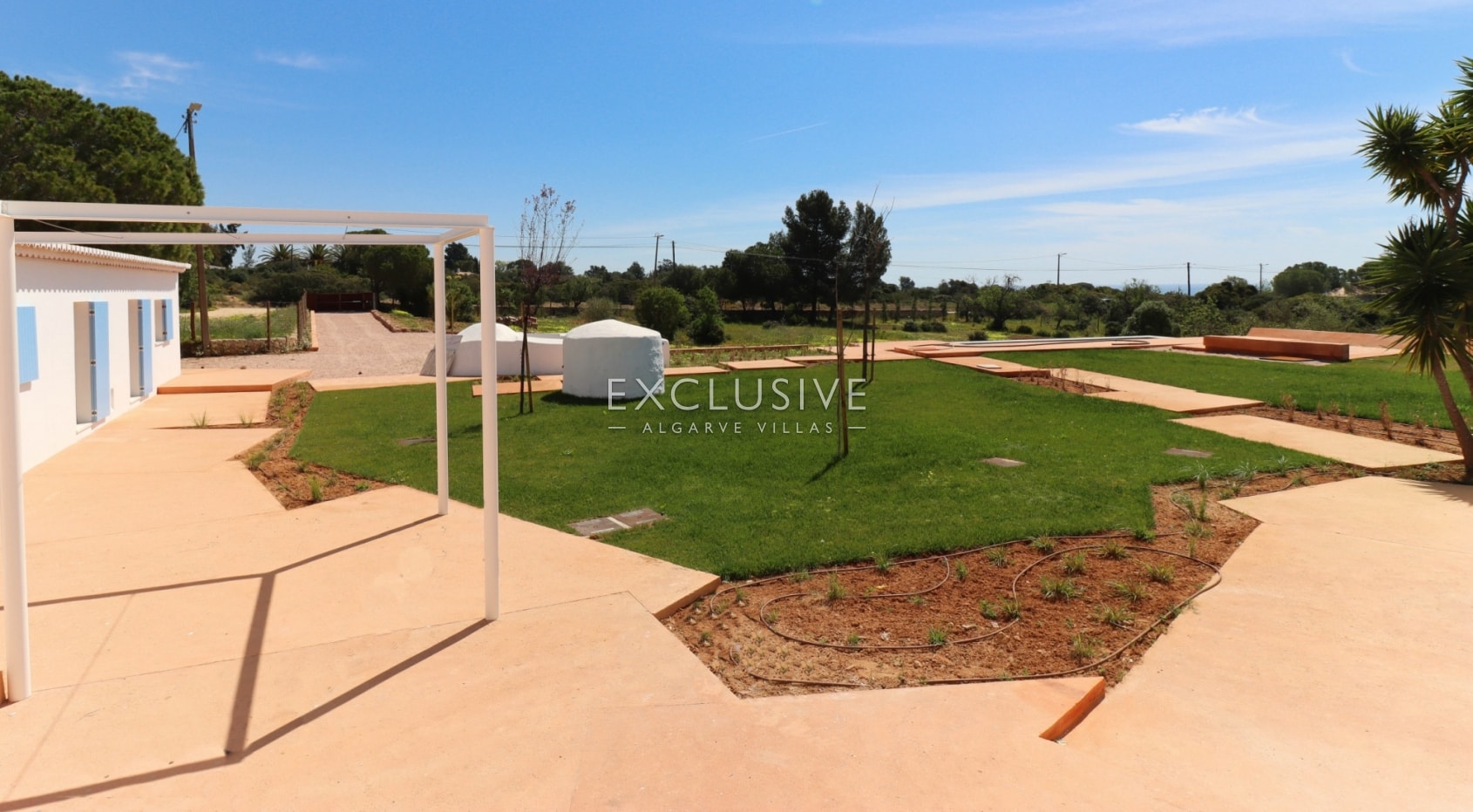 Quinta style property with seaviews, Benagil, Algarve