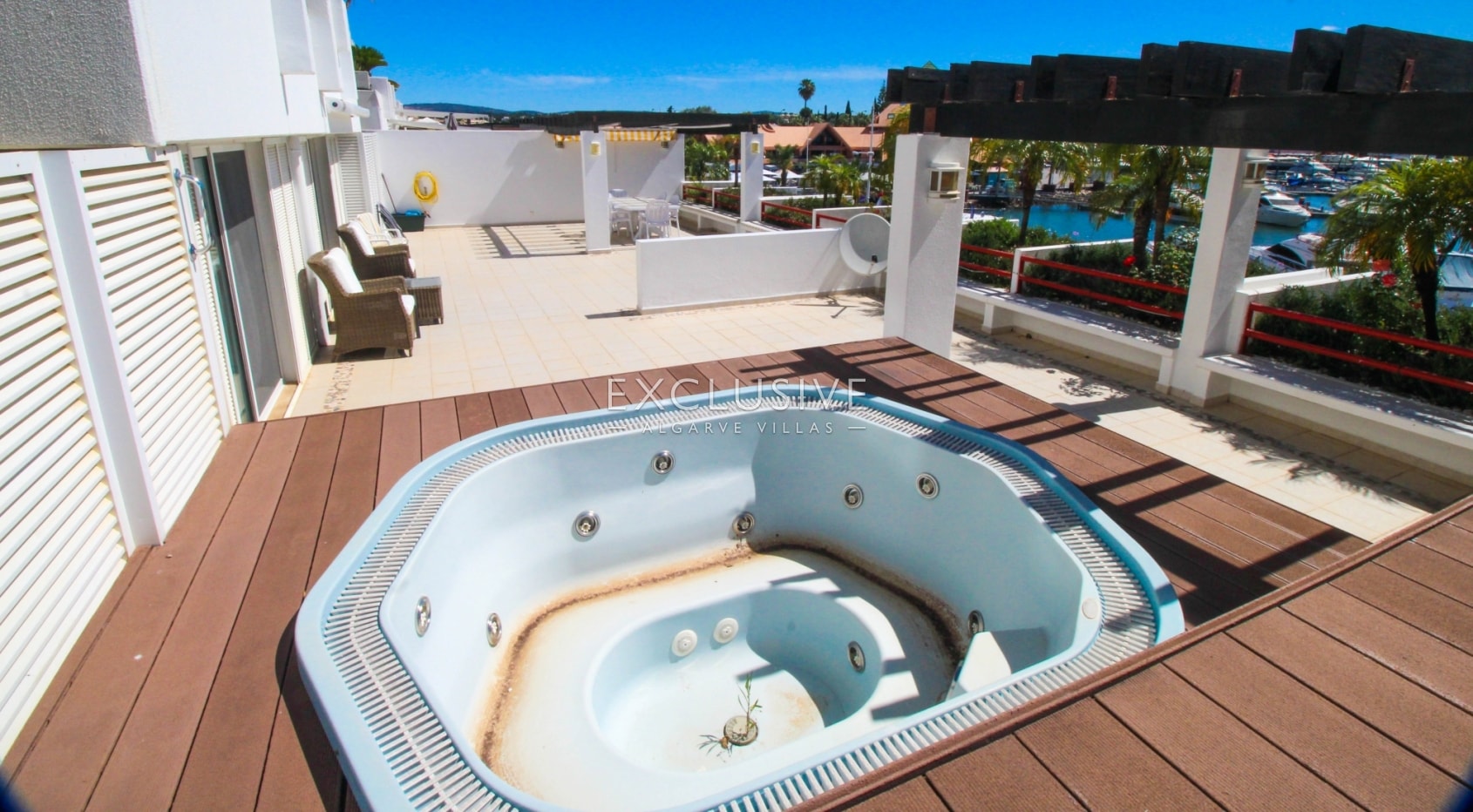 Vilamoura Marina 3 bedroom apartment - Waterfront Location in Central Algarve