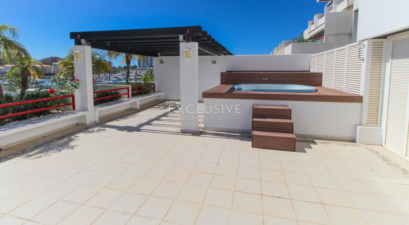 Vilamoura Marina 3 bedroom apartment - Waterfront Location in Central Algarve