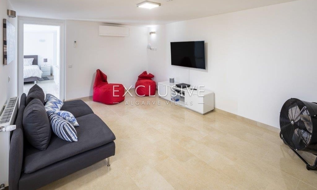 Amazing 6 bedrooms villa, with seaviews in Loule, Algarve