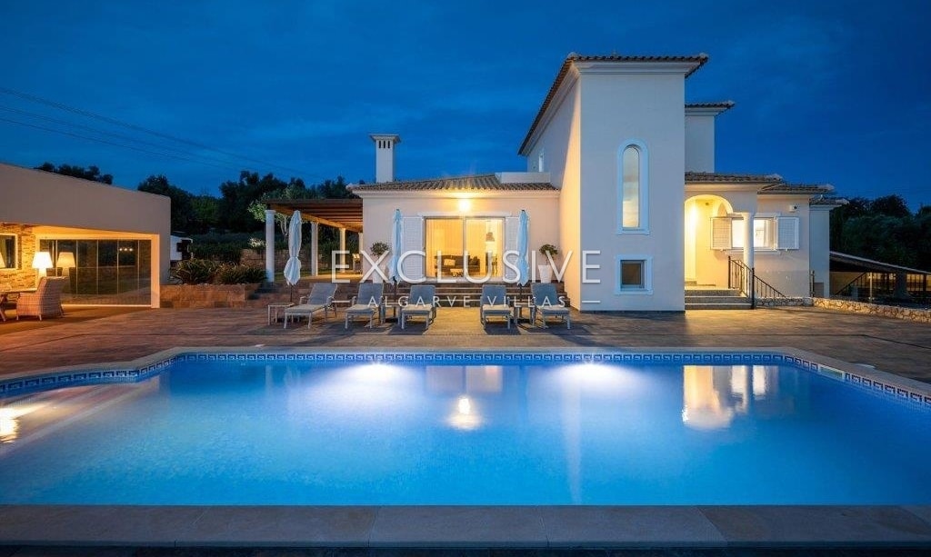 Amazing 6 bedrooms villa, with seaviews in Loule, Algarve