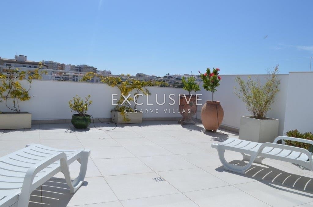 Beautiful, bright and spacious apartment in central Lagos, Algarve