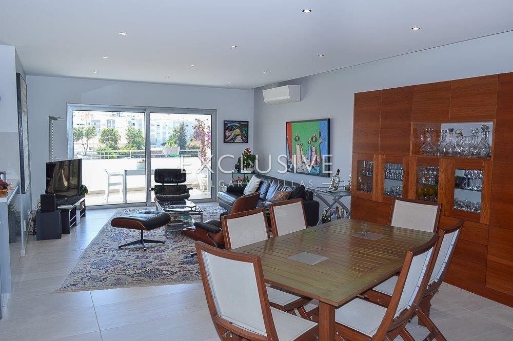 Beautiful, bright and spacious apartment in central Lagos, Algarve