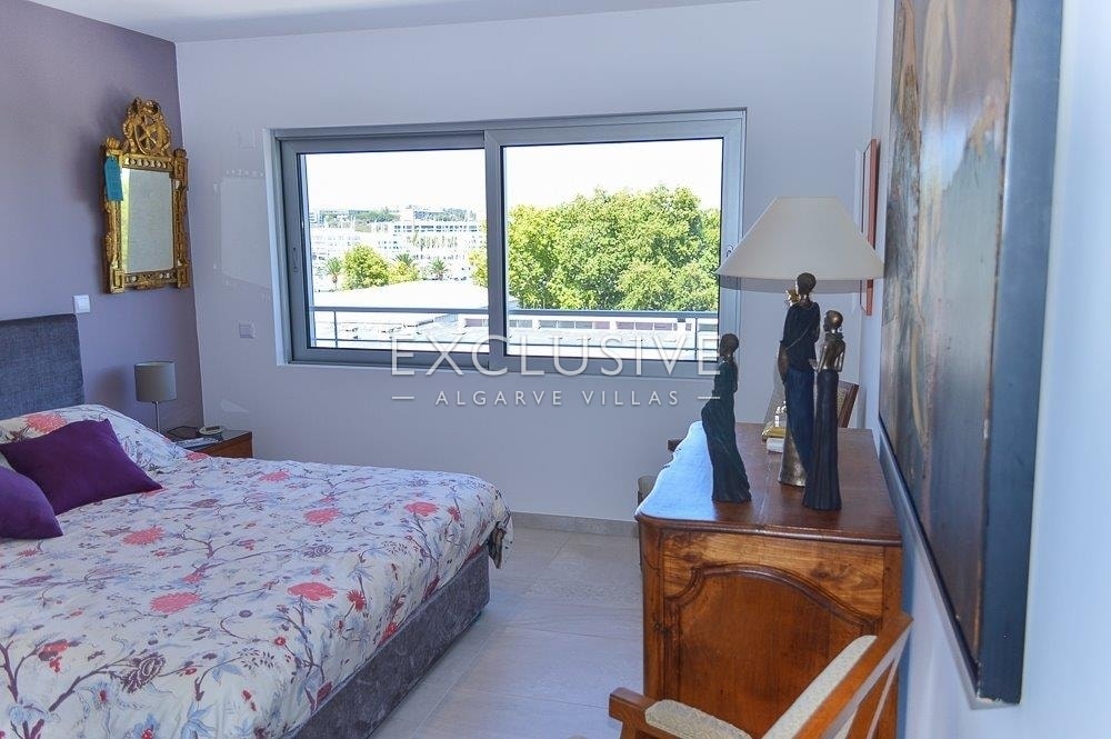 Beautiful, bright and spacious apartment in central Lagos, Algarve