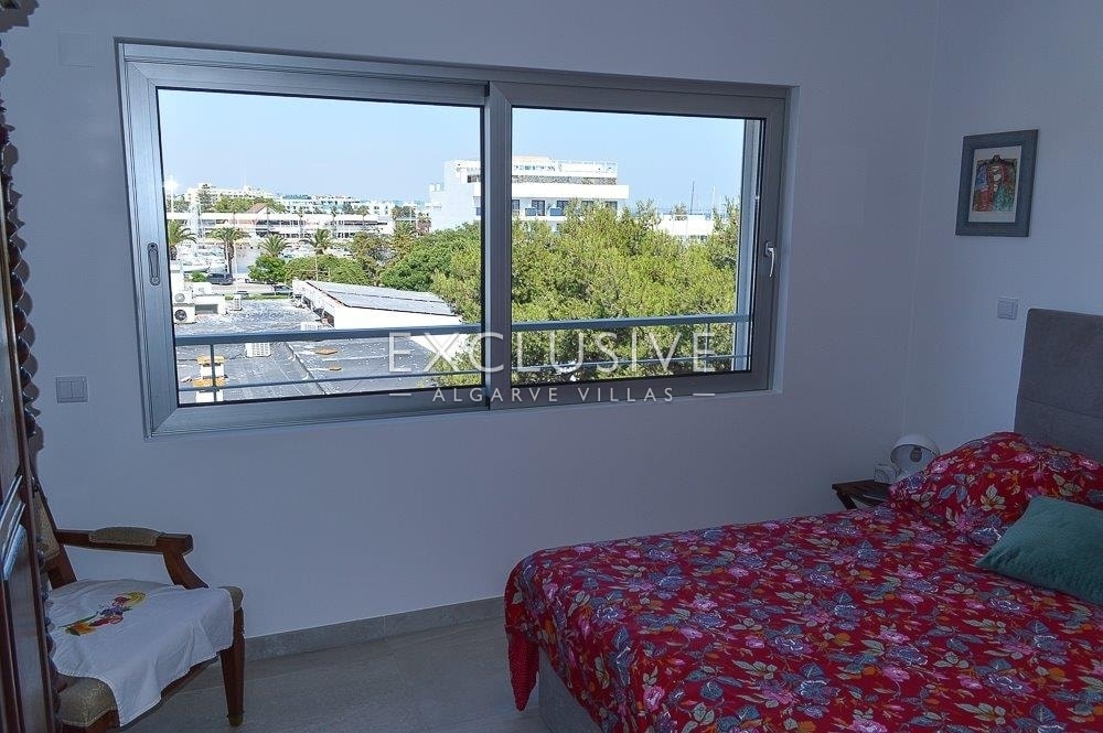 Beautiful, bright and spacious apartment in central Lagos, Algarve