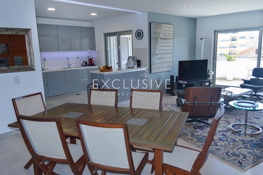 Beautiful, bright and spacious apartment in central Lagos, Algarve