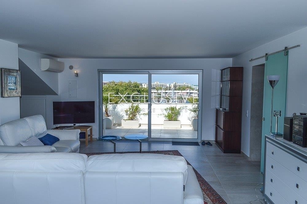 Beautiful, bright and spacious apartment in central Lagos, Algarve