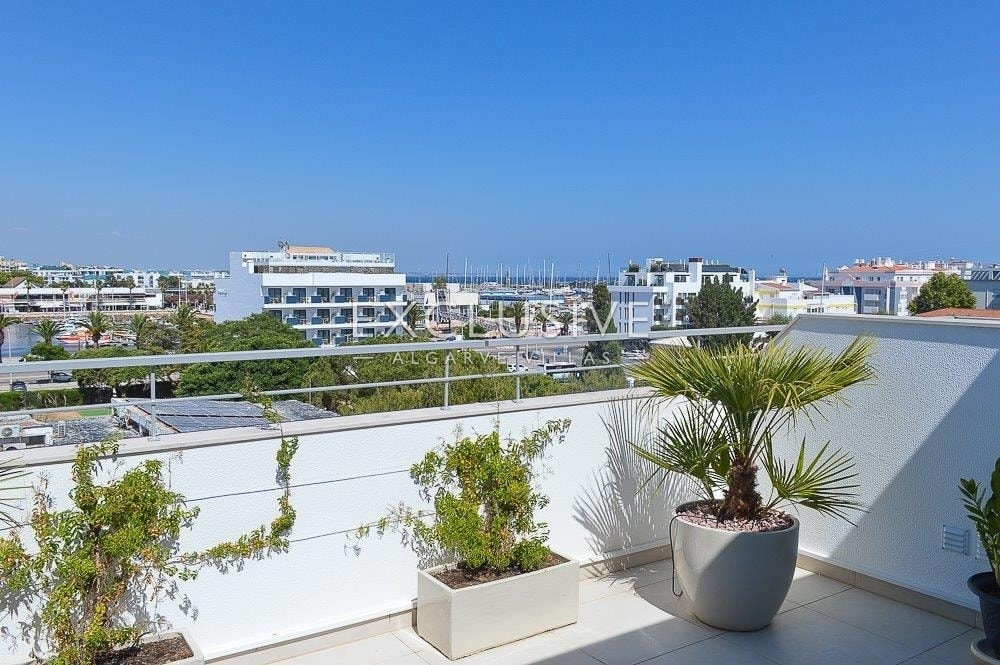 Beautiful, bright and spacious apartment in central Lagos, Algarve