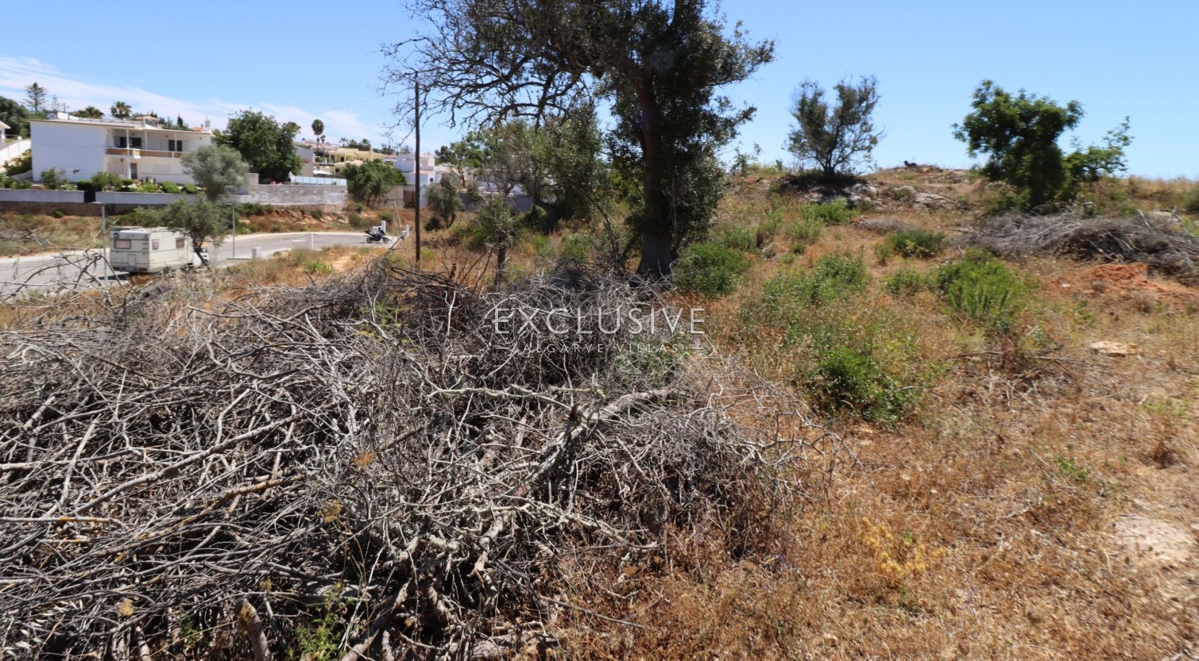 Plot in new urbanization by Presa da Moura, Carvoeiro