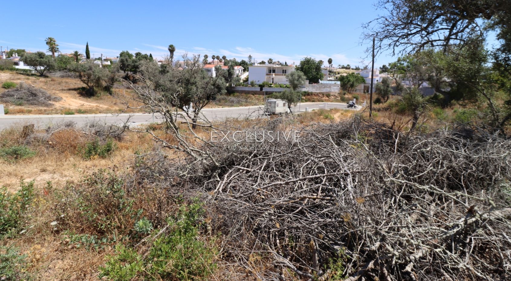 Plot in new urbanization by Presa da Moura, Carvoeiro