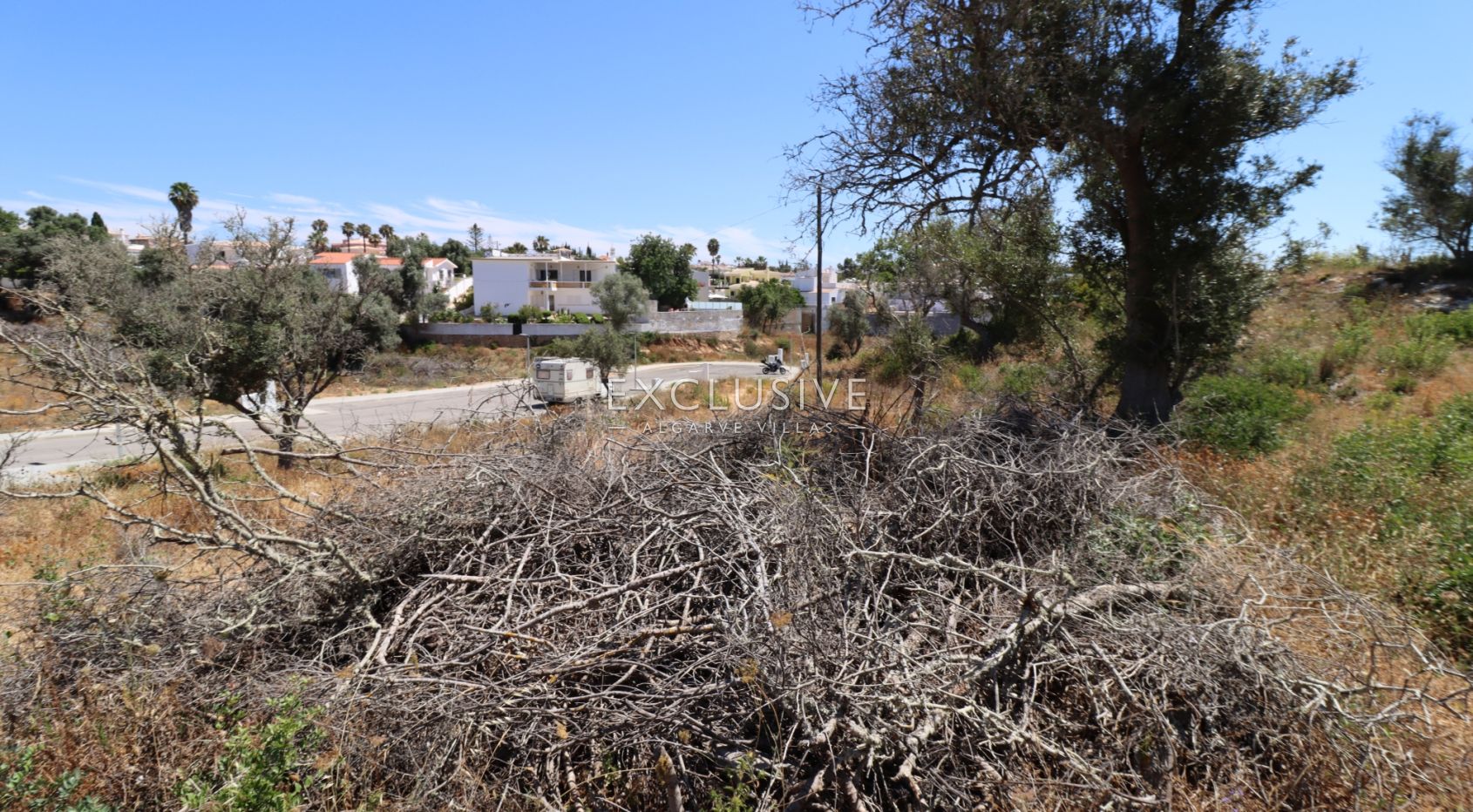 Plot in new urbanization by Presa da Moura, Carvoeiro