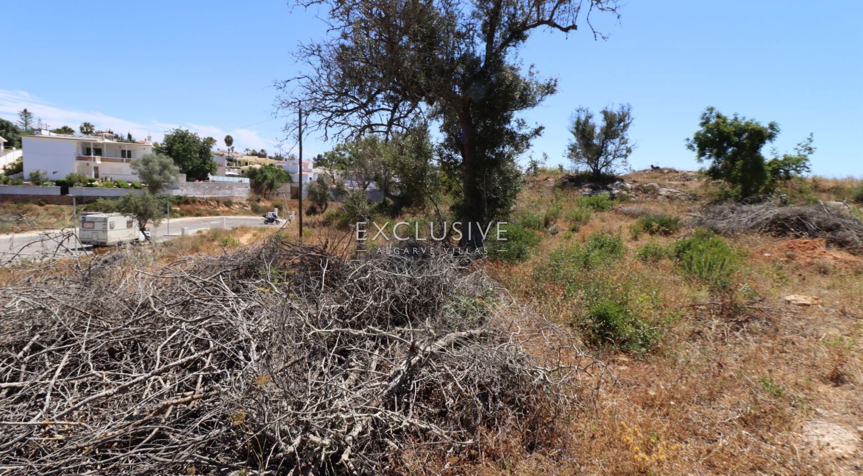 Plot in new urbanization by Presa da Moura, Carvoeiro