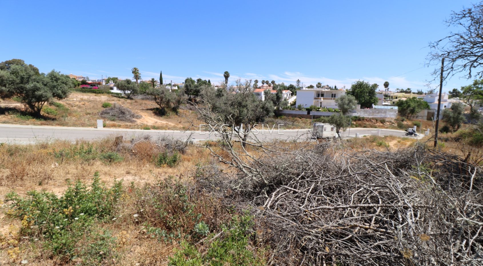 Plot in new urbanization by Presa da Moura, Carvoeiro