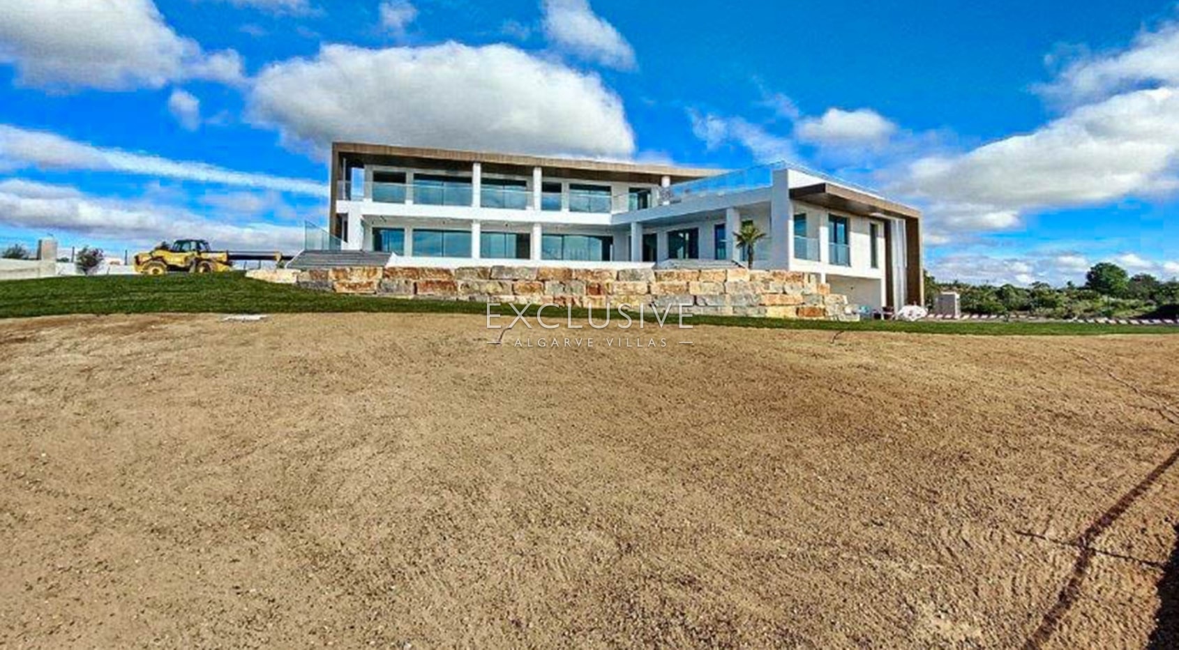 Luxe eigentijdse designvilla in golfresort in Oost-Algarve