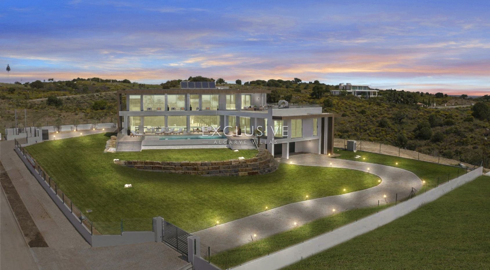 Luxe eigentijdse designvilla in golfresort in Oost-Algarve