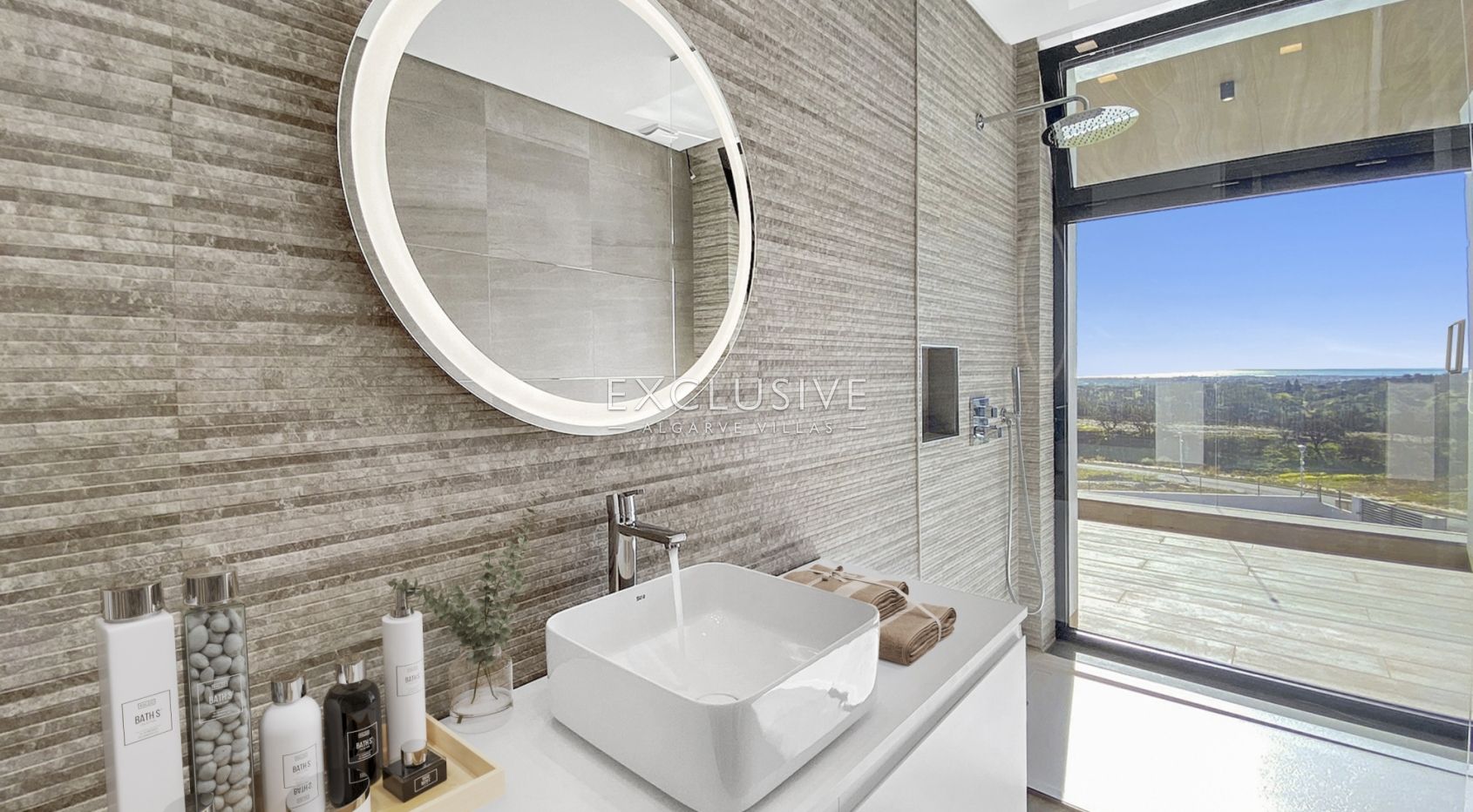 Luxe eigentijdse designvilla in golfresort in Oost-Algarve