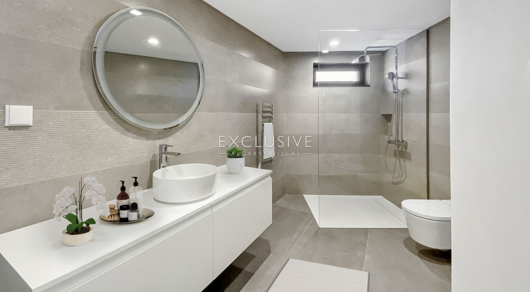 Luxe eigentijdse designvilla in golfresort in Oost-Algarve