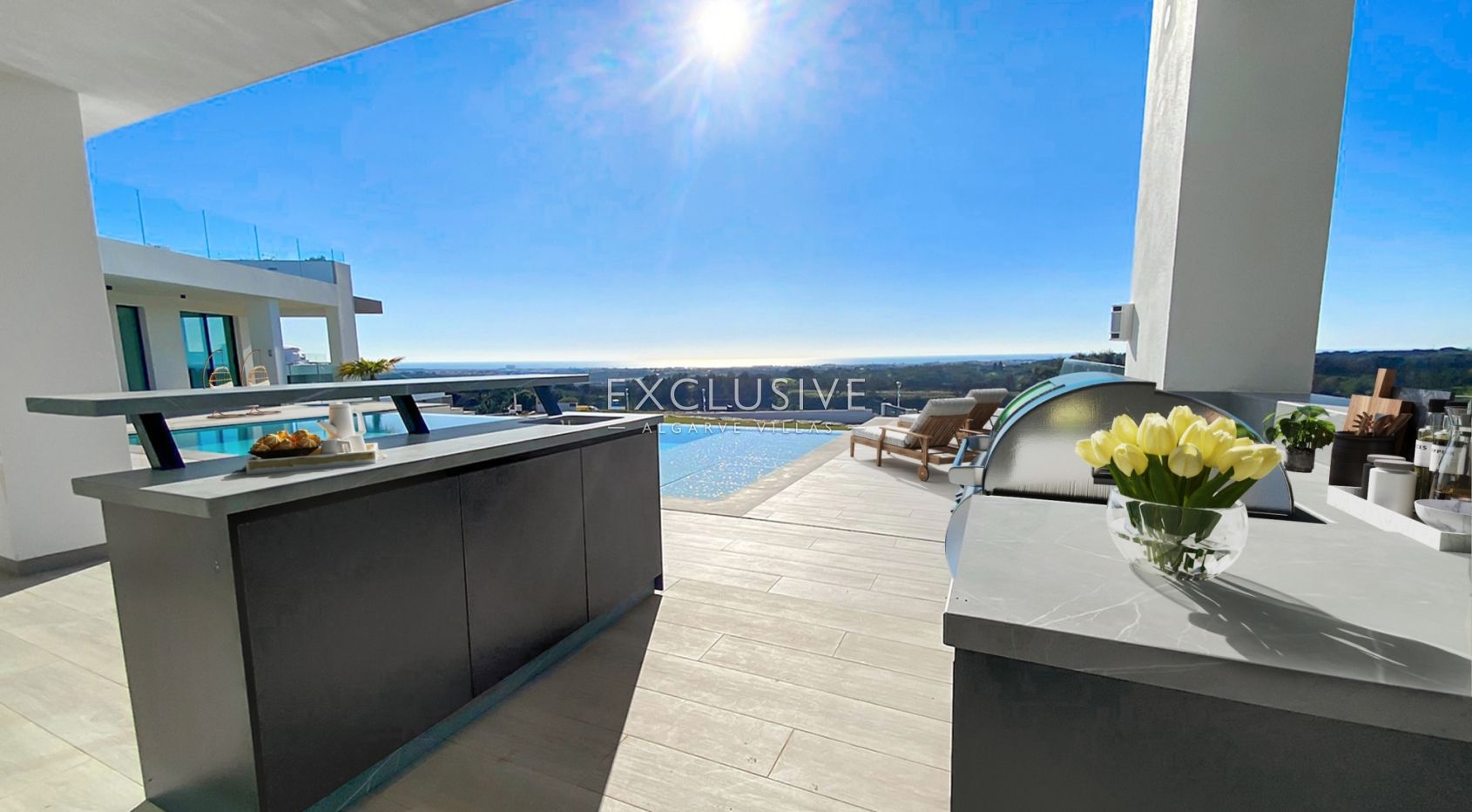 Luxe eigentijdse designvilla in golfresort in Oost-Algarve