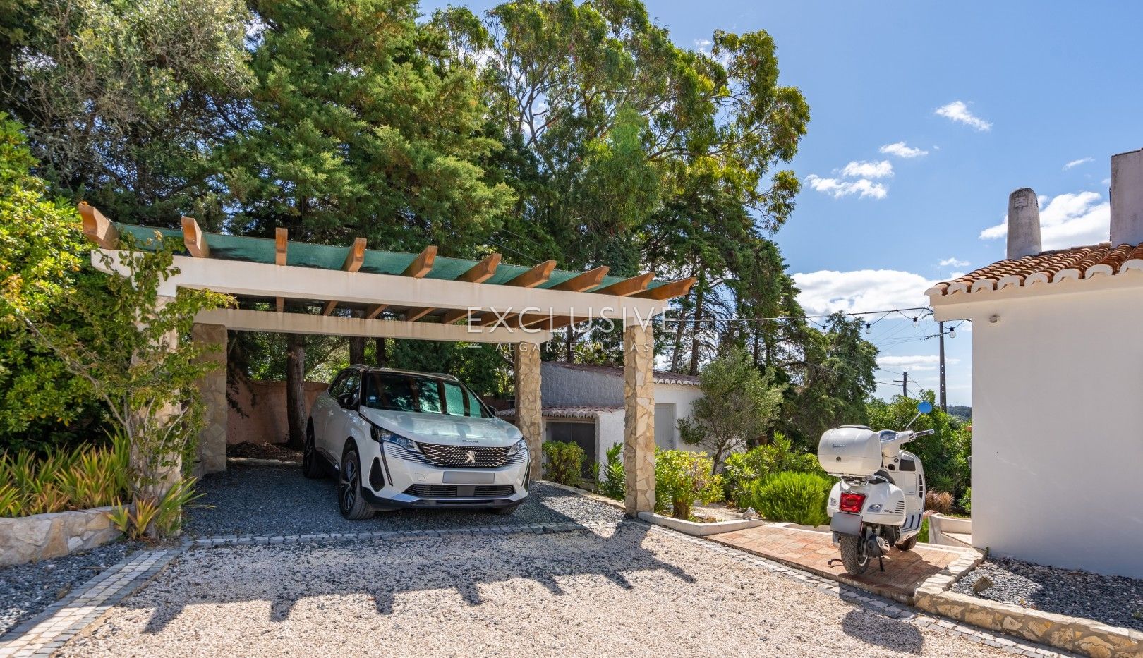 Villa rustique chic avec piscine et court de tennis près de Lagos