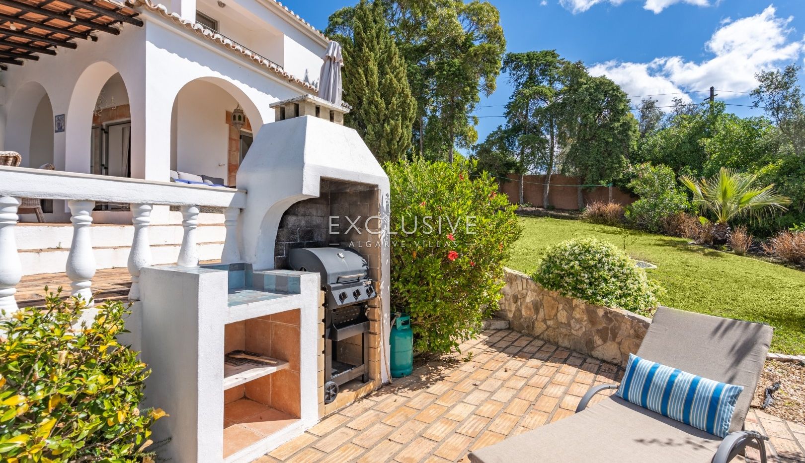 Villa rustique chic avec piscine et court de tennis près de Lagos