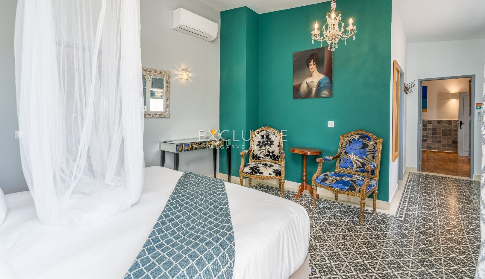 Villa rustique chic avec piscine et court de tennis près de Lagos