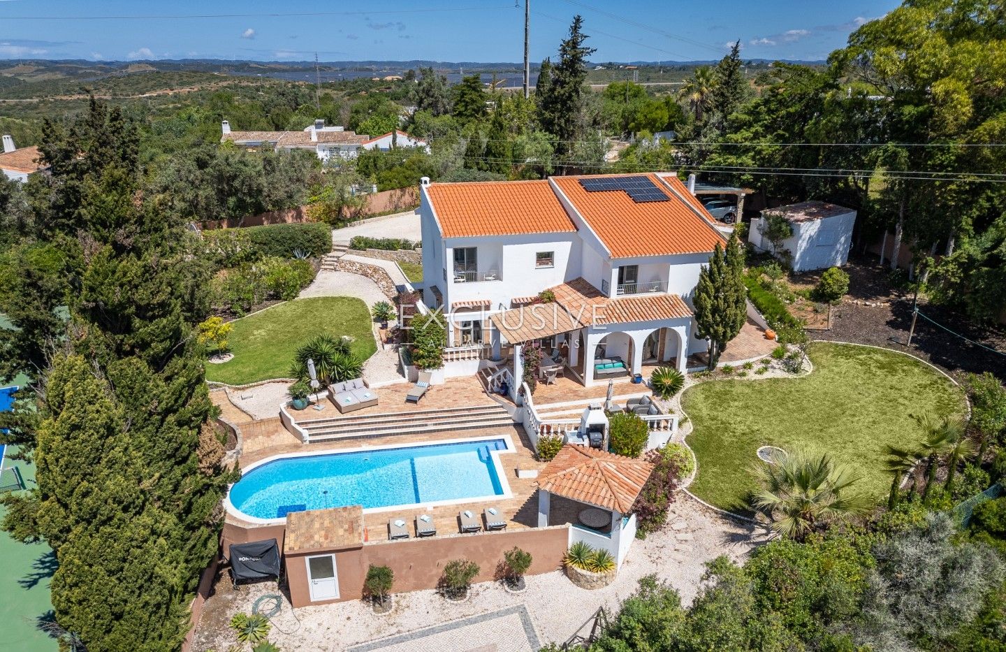 Villa rustique chic avec piscine et court de tennis près de Lagos