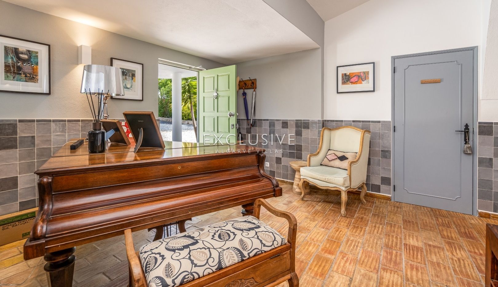 Villa rustique chic avec piscine et court de tennis près de Lagos