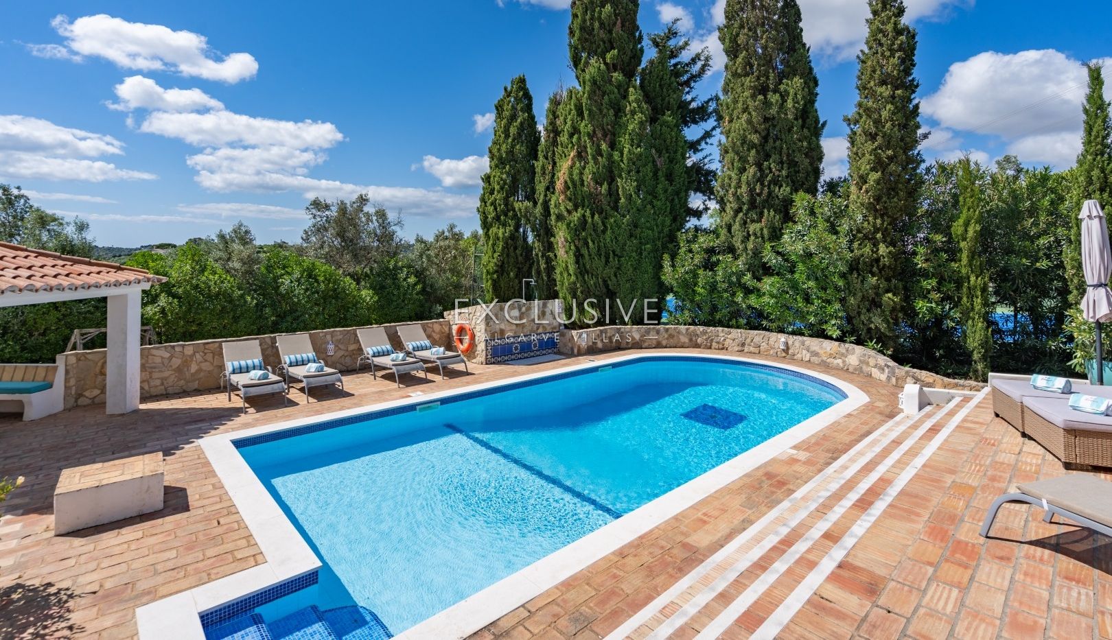 Villa rustique chic avec piscine et court de tennis près de Lagos
