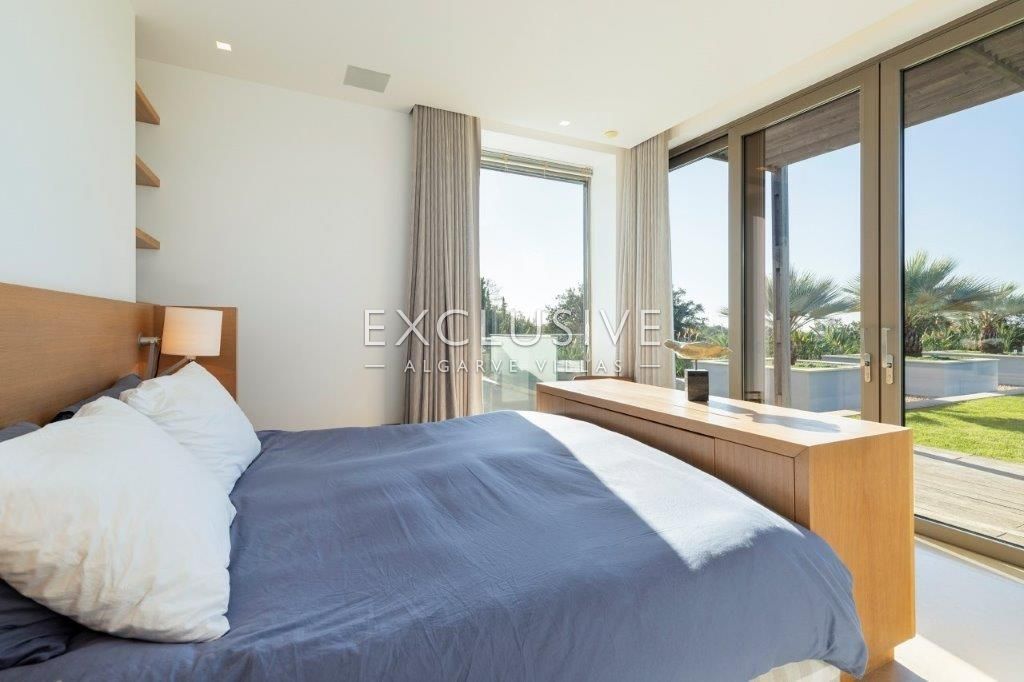 Package deal of 2 contemporary villas with equestrian centre in Central Algarve-Portugal