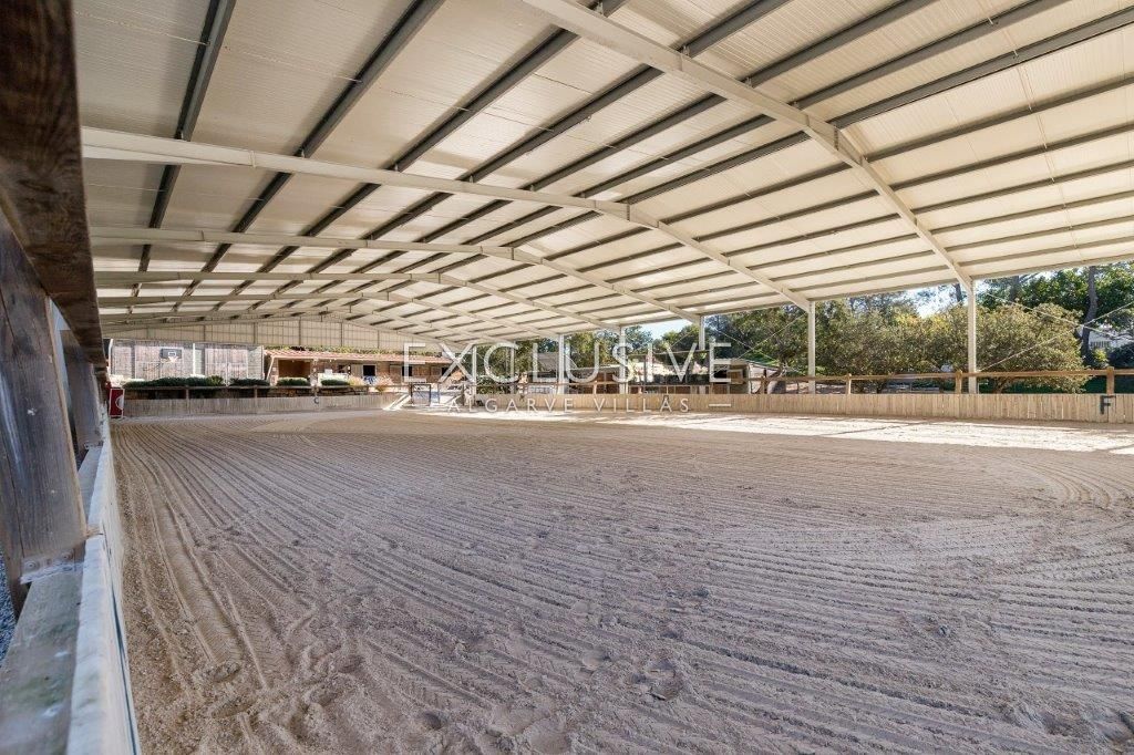 Package deal of 2 contemporary villas with equestrian centre in Central Algarve-Portugal