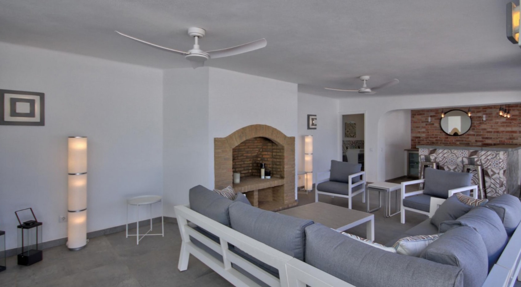 Charming villa a few steps from Carvoeiro center, sea view, Algarve