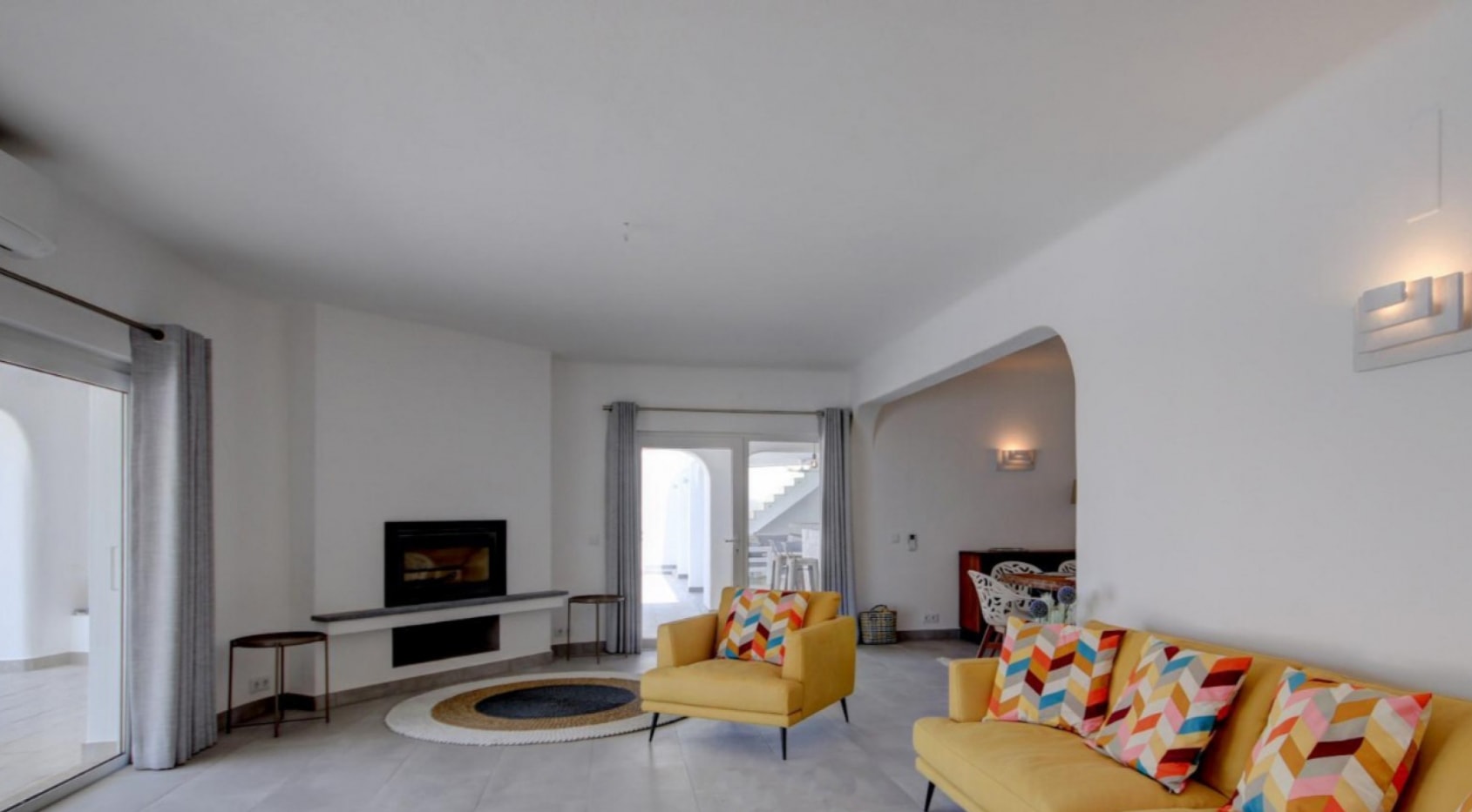 Charming villa a few steps from Carvoeiro center, sea view, Algarve