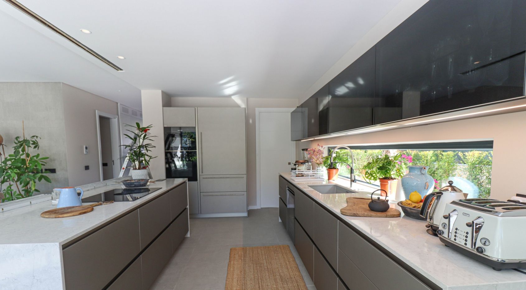 Moderne en luxe gloednieuwe villa in Ferragudo, Algarve