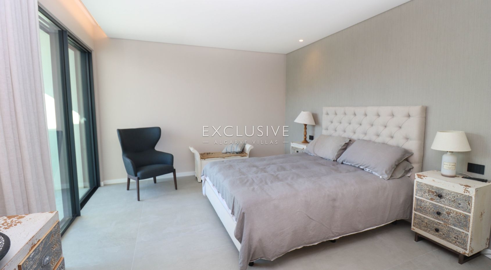 Moderne en luxe gloednieuwe villa in Ferragudo, Algarve