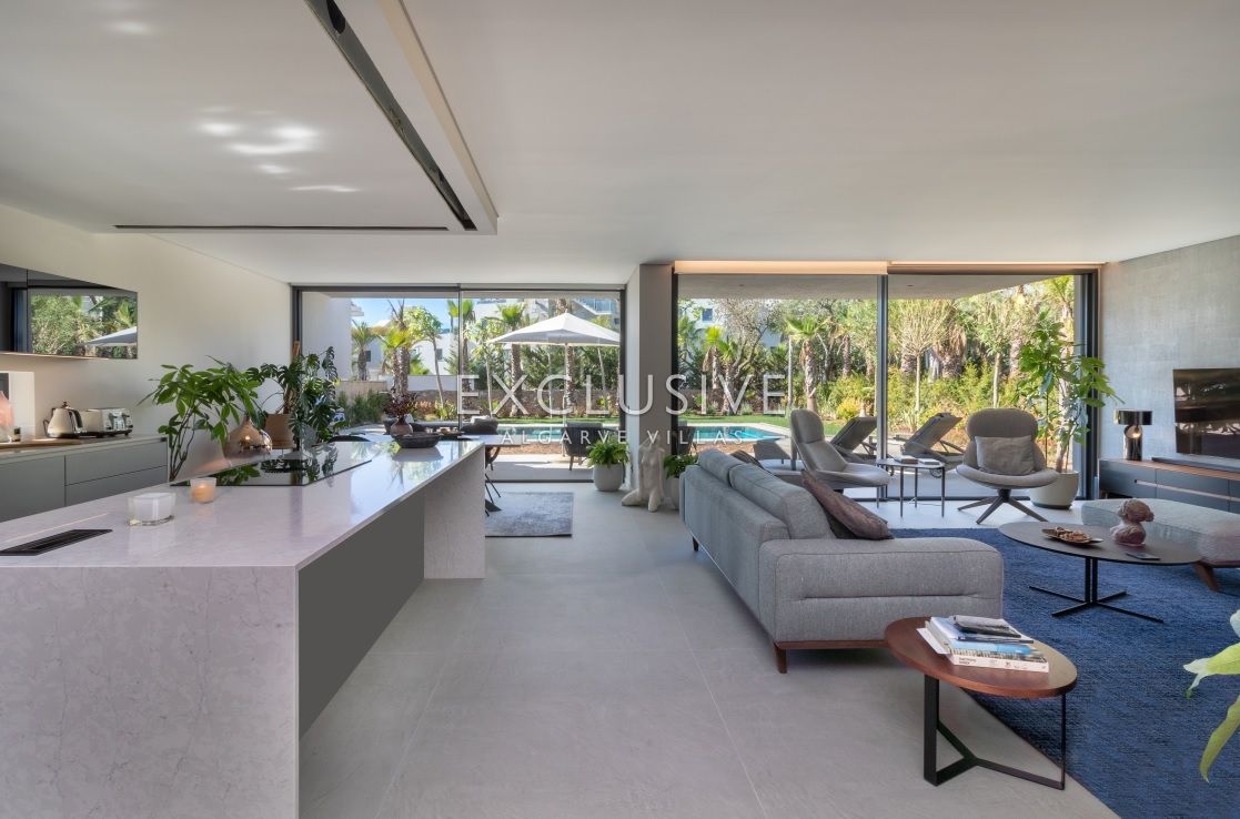 Moderne en luxe gloednieuwe villa in Ferragudo, Algarve